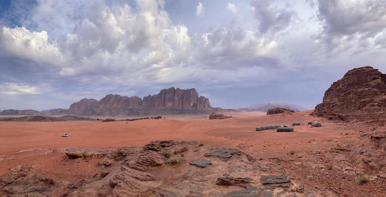 Stars Life Camp-Tour Hotel Wadi Rum Bagian luar foto
