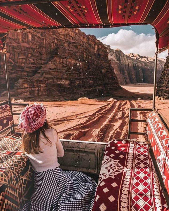 Stars Life Camp-Tour Hotel Wadi Rum Bagian luar foto