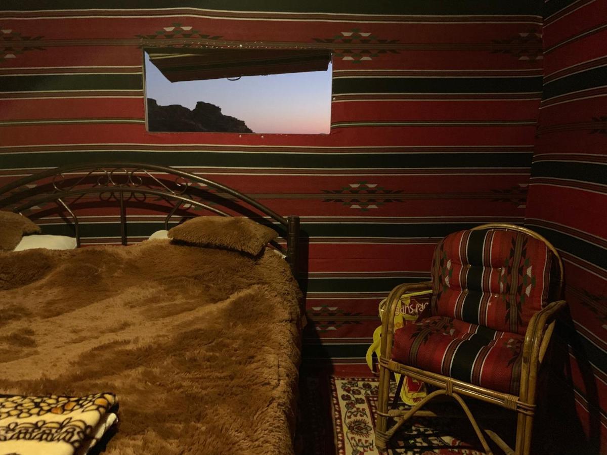 Stars Life Camp-Tour Hotel Wadi Rum Bagian luar foto