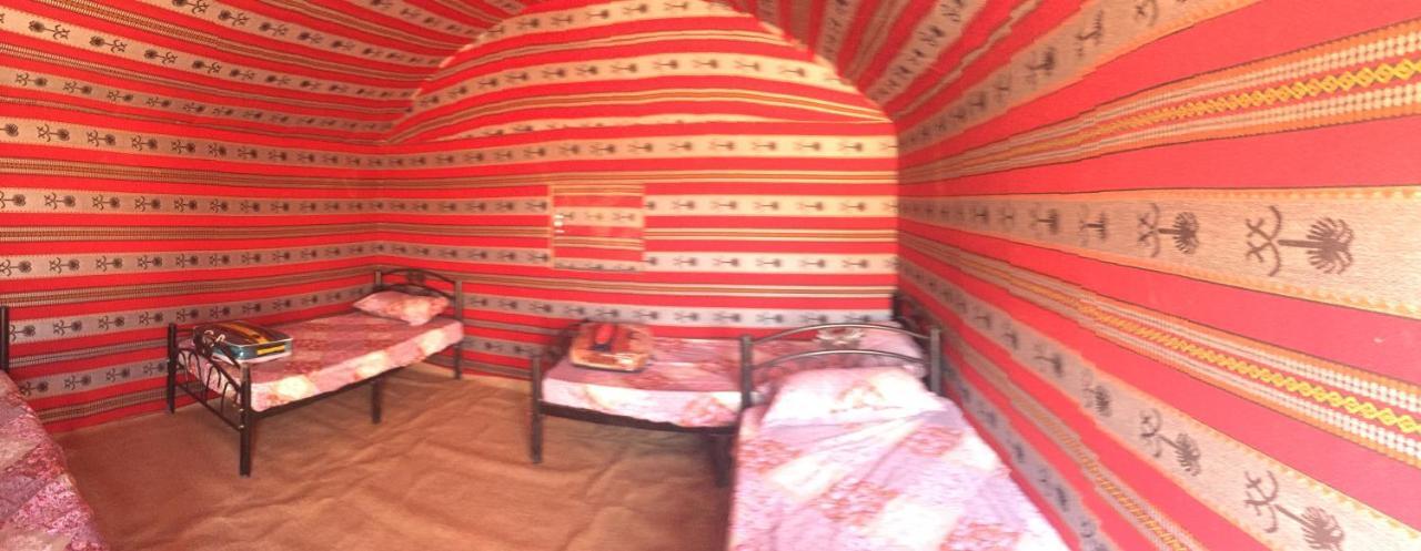 Stars Life Camp-Tour Hotel Wadi Rum Bagian luar foto