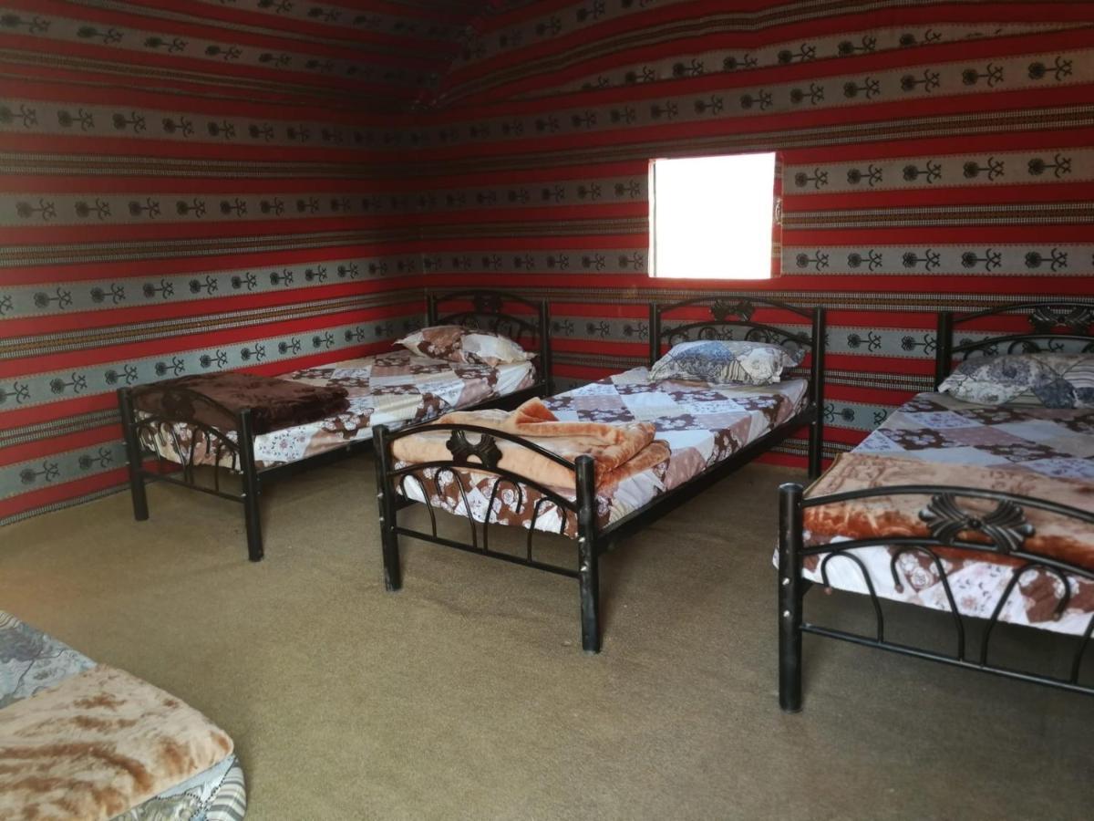 Stars Life Camp-Tour Hotel Wadi Rum Bagian luar foto