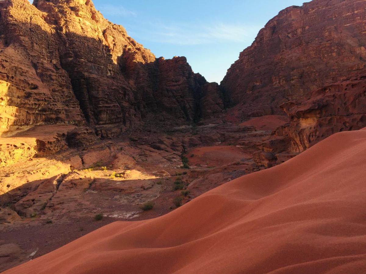 Stars Life Camp-Tour Hotel Wadi Rum Bagian luar foto